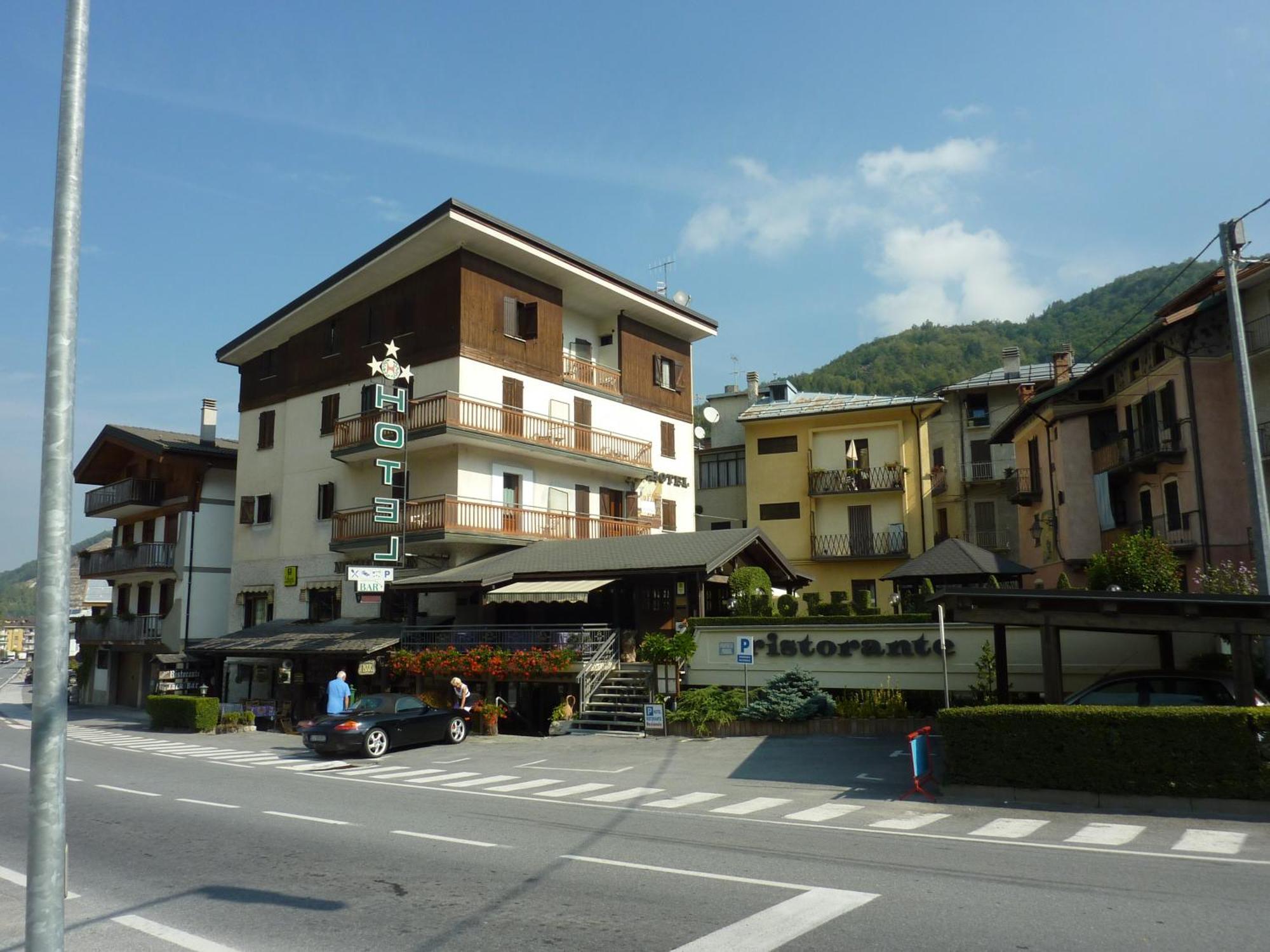 Albergo Nazionale Vernante Ngoại thất bức ảnh